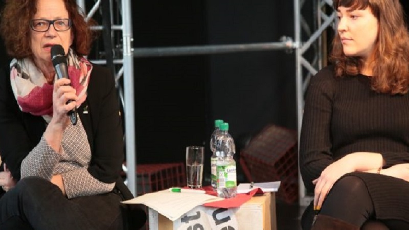 Podiumsdiskussionen im Alarmtheater Bielefeld